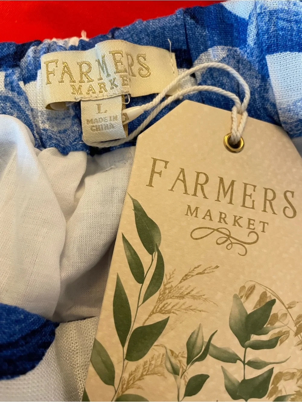 Farmers Market stylish white